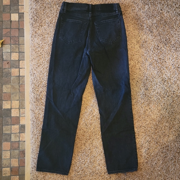 Abercrombie & Fitch 90s Straight Ultra High Rise Black Jeans 29 Waist - Picture 6 of 7